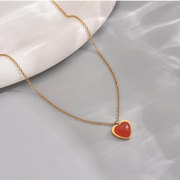 18K Gold Plated Cute Tiny Heart Necklace Dainty Love Heart Pendant Necklaces - Picture 5 of 5